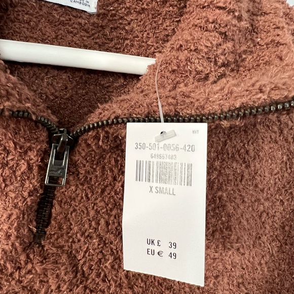 Hollister Quarter Zip Sweater , NWT - Picture 9 of 10